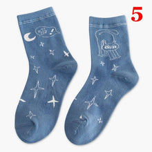 Load image into Gallery viewer, Happy Art Socks
